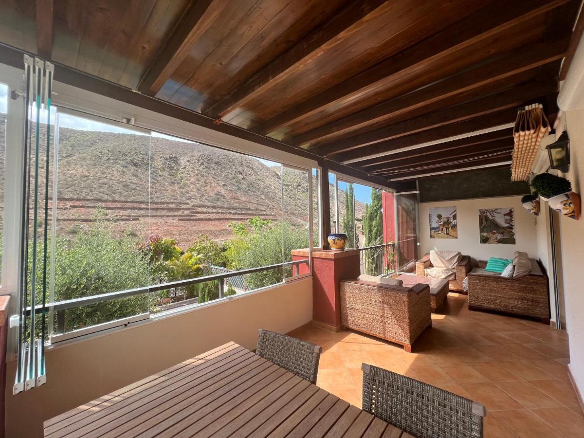 Villa With Private Pool And Beautiful Garden Лос Кристианос Экстерьер фото