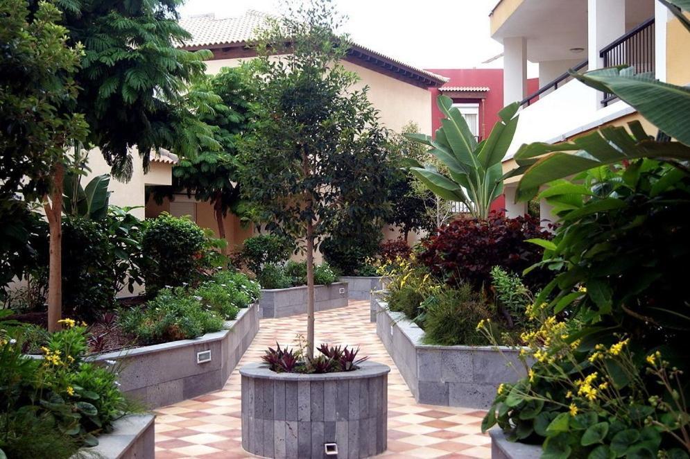 Villa With Private Pool And Beautiful Garden Лос Кристианос Номер фото