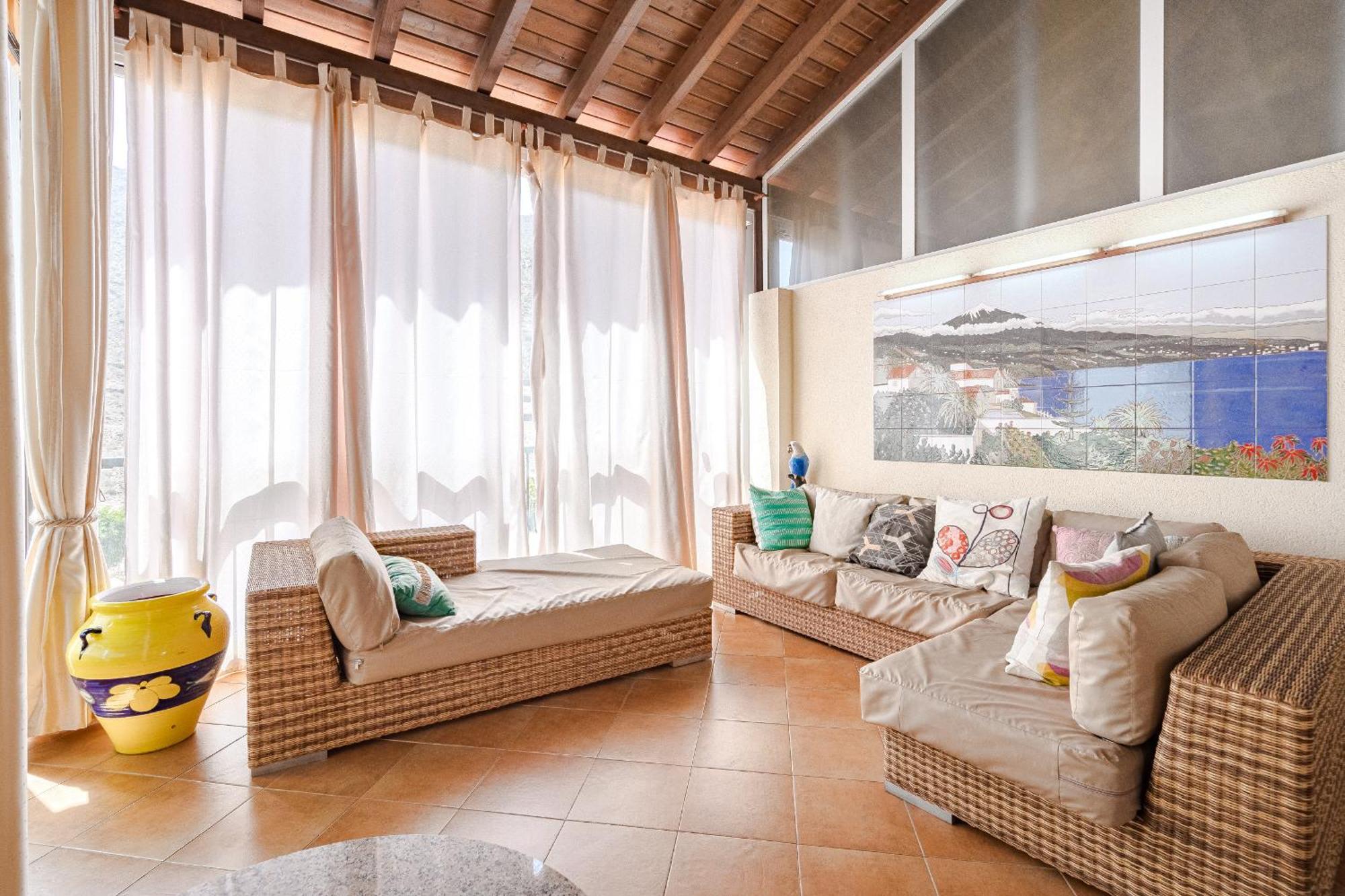 Villa With Private Pool And Beautiful Garden Лос Кристианос Экстерьер фото